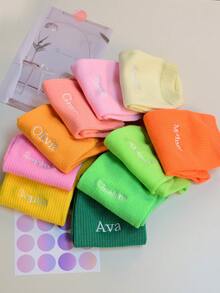 Șosete personalizate brodate cu text, logo, nume sau dată - Cadou unic pentru mamă, tată, petrecere de mireasă, Ziua Îndrăgostiților, zile de naștere, aniversări și ocazii speciale - Șosete distractive, nebunești, multicolore, pentru bărbați și femei, cupluri, prieteni și familie