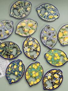 2-In-1 Cute Farmhouse Style Lemon Plant Leaf Pattern Embossed Gold Foil Refrigerator Magnet Bottle Opener, Suitable For Home Decor, Refrigerator, Bottle Opening, Daily Use And Holiday Gifts