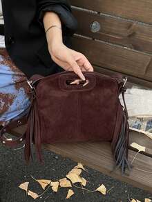 Sac bandoulière vintage mode , sac à bandoulière style bohème, sac carré à franges, rivets et décorations, sac messager décontracté pour les voyages et le quotidien, sacoche de travail portable pour les affaires, petit sac à main à franges