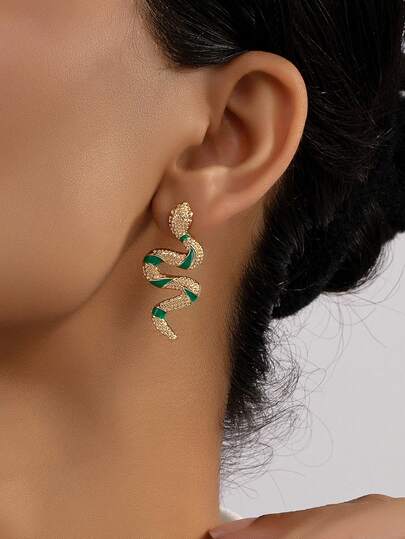 1 Pair Elegant Gothic Style Enamel Snake Shaped Stud Earrings, Suitable For Daily Wear And Outdoor Travel