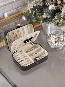 PU Jewelry Storage Box, Travel Jewelry Box, Portable Jewelry Storage Box, Large Capacity Jewelry Storage Box,Multifunctional Double Layer Jewelry Storage Box, Dressing Table Storage Box, Waterproof Large Capacity ,Simple Travel And Home Jewelry Box, Suitable For Necklaces, Earrings, Rings, Bracelets, Portable Travel Jewelry Storage Box, Valentine's Day Gift, Wedding Gift.