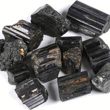 3 件天然黑色电气石 - 具有锋利边缘和光滑表面的真正矿物标本、波西米亚家居装饰、万圣节/圣诞节水晶礼物、DIY 珠宝制作、精神装饰、接地石收藏 - 收藏家和巫术实践的理想选择、粗糙的石头家居装饰礼物、节日礼物、户外花园装饰品、矿石节日、水晶雕刻 - 黑色 - 查看 5