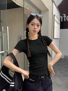 黑色常规肩部短袖T恤，圆领，修身剪裁，时尚百搭的美式休闲夏季上衣 - 黑色 - 查看 3