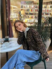 PLUS Suéter cardigan feminino casual e confortável com estampa de leopardo, manga comprida e abotoamento simples, outono e inverno, Y2K, adequado para uso diário, casa, escritório, festas, festivais, compras, Halloween, Natal, Ação de Graças, feriados, roupas femininas de outono/roupas de outono/roupas de inverno femininas/volta às aulas/toque como lã