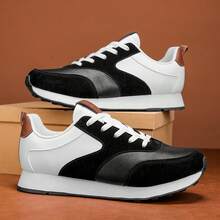 Zapatos deportivos versátiles para hombres - Diseño de cordones de corte bajo, suela acolchada de EVA - Negro/Blanco - Zapatos ligeros para fitness, running y uso casual - Parte superior de PU transpirable, suela antideslizante - Adecuado para ocasiones casuales y formales - Estilo de ropa de calle de moda