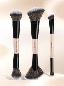 MAANGE 3/7/9件套旅行化妆刷套装，质地柔软，上妆效果极佳，包含粉底刷、散粉刷、腮红刷、遮瑕刷、修容刷、鼻影刷、眼影刷、高光刷、细节刷，是送给女性和女孩的理想化妆刷礼品套装，也是赠品、专业化妆刷和全套化妆工具的理想之选。 - 米色 - 查看 2