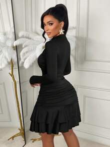 AIJ Đầm ngắn Amarilo gợi cảm và thanh lịch với họa tiết hoa khoét eo dành cho nữ, màu đen, mùa xuân. - màu đen - Xem 3