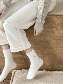 5 perechi de șosete pentru fete, șosete pufoase cu blană artificială, groase și călduroase, șosete drăguțe de pluș până la jumătatea gambei, dulci și confortabile pentru iarnă, confortabile și moi pentru pijamale