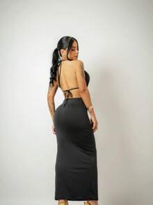 Vestido Longo Nina com Bojo Suplex, Decote Profundo Sexy e Amarrações nas Costas - Preto - Visão 4