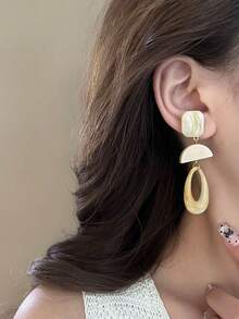 1pc Bohemian Elegant Resin Tie Dye (Random Color) Long Tassel Earrings, Delicate Women's Earrings, Wedding Jewelry, Fashion Accessories Suitable For Vacation, Party, Best Gift For Girlfriend Or Mother