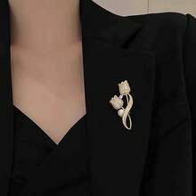 Broche de flor con cristales de moda, broche de solapa con perlas y cristales, joyería decorativa de disfraz para mujer y niña, regalo de Navidad