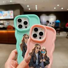 1pc Customizable Full-Print Photo Wavy Macaron Phone Case, Suitable For Samsung S24/S25 Ultra, 14 Ultra/Redmi Note13 Pro, 16/15/14 Plus/13 Pro/12 Pro Max/11/Xs Max/8/7/6 Plus. It Is Clear, Fashionable, Vibrant, Cute, And Minimalist, Perfectly Matching Your Phone. It Is A Unique Personalized Halloween, Christmas Gift For Friends, Girlfriends, And Mothers.