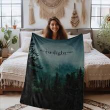 Twilight Saga Fleece Blanket – Soft, Cozy Flannel Throw With Forest Moonlight Design – All-Season Comfort For Naps, Gifts, And Home Decor, Gift For Fans |   Contemporary Blanket |   Polyester Throw - 彩色 - 查看 2