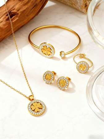 4pcs Titanium Steel Fashion Party/Casual Four-Leaf Clover Ring/Earring/Bracelet/Necklace Jewelry Set, Suitable For Daily Wear, Attending Parties, Travel, Holidays, Romantic Gift For Her