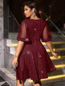 大码V领收腰优雅针织连衣裙，带金属光泽，弹力面料 - 酒紅色 - 查看 2