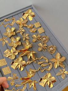 Bộ 6/2 khuyên tai vòng kim loại lớn phóng đại hình học bất đối xứng hình học cổ điển thanh lịch thời trang màu trắng và cà phê, hoa ngọc trai giả, lá phong, giọt nước, hoa tai vòng lớn phóng đại, khuyên tai nhiều kiểu dáng tối giản cá nhân hóa ngọt ngào thích hợp cho phụ nữ, kỳ nghỉ, tiệc tùng, buổi tối, hẹn hò, quà tặng, đeo hàng ngày, trang sức đa năng - Vàng - Xem 6