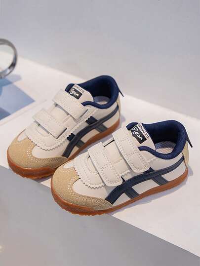 1 paire de chaussures décontractées, unisexe, tige en PU de qualité, doublure respirante confortable, semelle souple, convient pour l'école, les sports, la course en extérieur, le printemps/l'automne