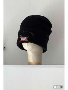 قبعة محبوكة على شكل كلب السجق للنساء، قبعة جميلة مع حماية الأذن، قبعة شتوية دافئة مطرزة بكلب التزلج، قبعة محبوكة متعددة الاستخدامات للخريف/الشتاء