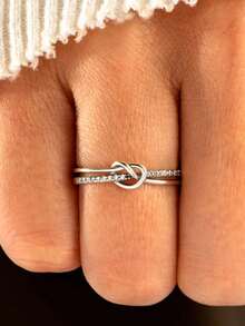 1 Peça Anel Feminino com Design de Nó de Camada Dupla Incrustado de Zircônia Cúbica e Cobre, Estilo Requintado com Design Cuidadoso, Adequado como Joia de Luxo Diária para Adicionar Charme Elegante aos seus Looks