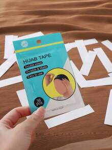 1pack Hijab Tape, Invisible Anti-Slip Adhesive Tape For Headscarf Fashionable Brooch