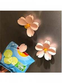 2个樱花图案磁性密封夹，冰箱贴，食品袋夹，防潮零食夹，个性化创意3D防潮零食架 | 装饰磁铁 | 塑料材质，冰箱贴 - 粉色 - 查看 4