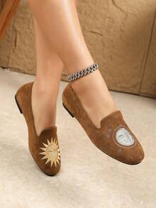 2025 Slip-On Vintage Style Embroidered Sun & Moon Velvet Flat Loafers For Women, Elegant Party & Halloween - Brown - View 2