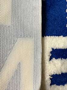 1 件植绒面料创意“BUTT NAKED”白色字母浴室垫和浴室地毯，可机洗，易于护理，厚绒浴室垫，为您的浴室带来轻松的氛围，四季垫。 - 藍白色 - 查看 10