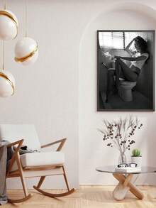 1 pièce Femme dans les toilettes, fumant, peinture noir et blanc, affiche sur canevas créative, art mural sur canevas, peinture murale pour cadeau, chambre, bureau, salon, café, bar, décoration murale, décoration de maison et de dortoir