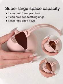 1个婴儿卡通独角兽奶嘴收纳盒，防尘、防摔、方便携带