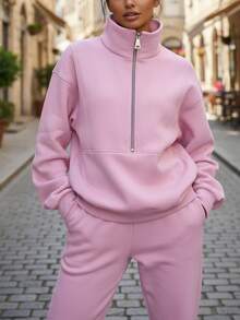 Women's Two-Piece Set Sweatshirt Fleece Sports Street Casual Fashion Outfit For Women. Made With Soft Fleece Fabric And A Half-Zip High Neck Design, This Set Of Two Sweatshirts And Jogger Pants Offers A Perfect Balance Of Warmth And Comfort With A Sweet And Relaxed Vibe. It's A Chic And Effortless Essential For Autumn And Winter, Ideal For Lounging At Home Or Going Out Casually. - 粉紅色 - 查看 1