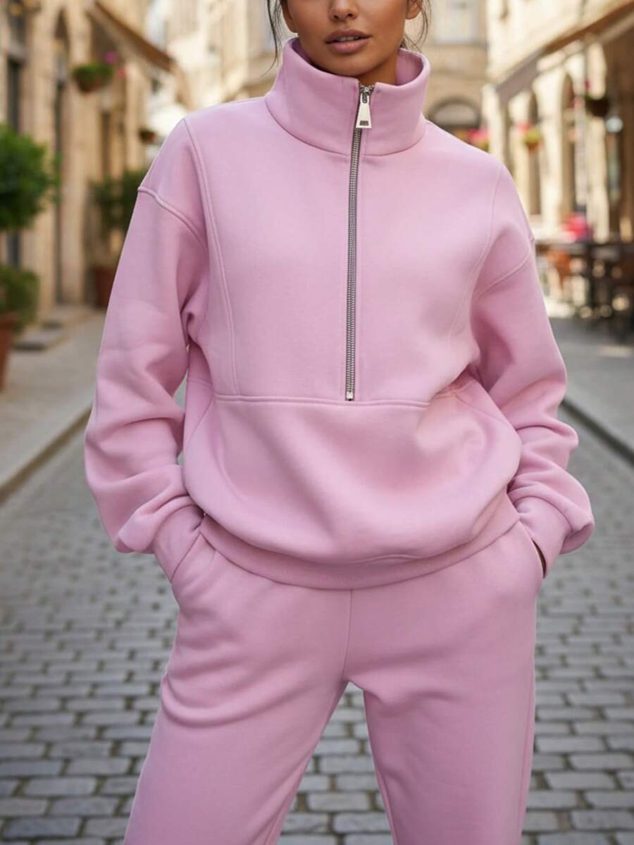Women's Two-Piece Set Sweatshirt Fleece Sports Street Casual Fashion Outfit For Women. Made With Soft Fleece Fabric And A Half-Zip High Neck Design, This Set Of Two Sweatshirts And Jogger Pants Offers A Perfect Balance Of Warmth And Comfort With A Sweet And Relaxed Vibe. It's A Chic And Effortless Essential For Autumn And Winter, Ideal For Lounging At Home Or Going Out Casually. - 粉紅色 - 查看 1