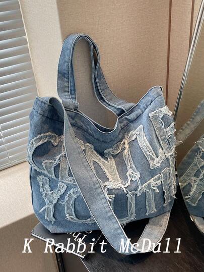 极简风格毛边字母设计牛仔帆布托特包，纯色大容量单肩包，适合女性日常使用，上班通勤书包，返校背包，经典休闲，轻便，便携，行李带设计，适合少女女大学生，非常适合返校、大学、初中、高中、开学第一天，女士西式钱包