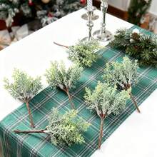 1/3/5 pièces Branches de pin vert de simulation romantique de 15 cm, utilisées pour la décoration de la maison, la décoration de mariage, la décoration d'automne, la décoration de la chambre, les accessoires de cuisine, le restaurant, la décoration de chambre à coucher, les accessoires de salle de bain, les cadeaux d'événements d'hôtel, les arrangements floraux à main, la décoration de bureau, le jardin extérieur, la décoration d'automne, la décoration hivernale de la maison, la décoration d'Halloween, la décoration de Noël, les cadeaux d'anniversaire