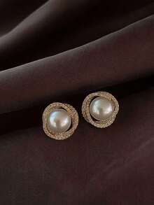 Topshiny 1 Pair Minimalist Versatile Retro Hollow Metal Pearl Stud Earrings Women, Suitable Daily Wear - 黃金 - 查看 1