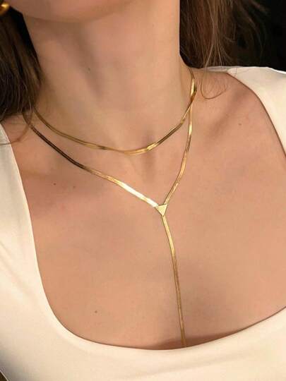 Layered Two Pieces Triangular Necklace With Collarbone Chain, Suitable For Daily Wear, Vacation And Dating Occasions, And Also A Surprising And Exquisite Small Gift.