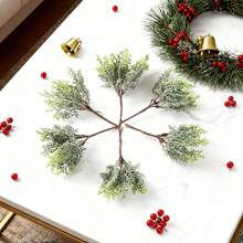 1/3/5 pièces Branches de pin vert de simulation romantique de 15 cm, utilisées pour la décoration de la maison, la décoration de mariage, la décoration d'automne, la décoration de la chambre, les accessoires de cuisine, le restaurant, la décoration de chambre à coucher, les accessoires de salle de bain, les cadeaux d'événements d'hôtel, les arrangements floraux à main, la décoration de bureau, le jardin extérieur, la décoration d'automne, la décoration hivernale de la maison, la décoration d'Halloween, la décoration de Noël, les cadeaux d'anniversaire