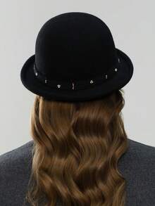 1 peça elegante chapéu de feltro de lã macia de alta qualidade com parte superior redonda e versátil para mulheres, decorado com flores de contas e acabamento em renda, aba curta da moda