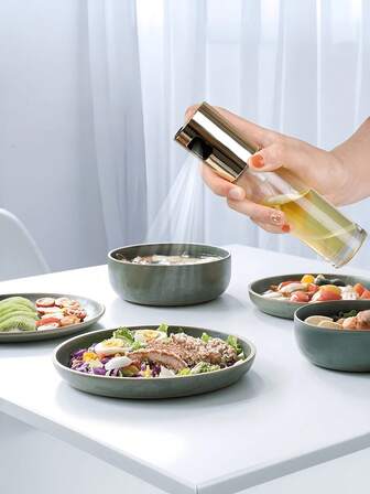 1 st glasflaska [plastlock] sprayflaska, lämplig för airfryer, grillning, bakning, köksoljesprayning, låg fetthalt och mindre olja, bekväm och praktisk, lätt att rengöra, lämplig för daglig matlagning, kökstillbehör, multifunktionell sprayflaska, en flaska för flera ändamål, litet kök och matsal, grillsäsong, bröllopssäsong, julklapp, halloween, alla hjärtans dag