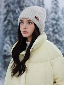 1pc Women's Fashion Simple Thick Warm Knit Hat, Winter New Warm Windproof Ear Protection Knitted Cap, Versatile Large Circumference Beanie, Outdoor Breathable, Washable, Excellent Warmth, Suitable For Autumn/Winter Daily Wear, Walking, Shopping