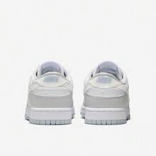 Nike 女子DUNK LOW LX日常出遊運動休閒板鞋 - 白灰色 - 查看 4