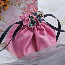 Gucci Damska kosmetyczka, stylowa, modna, przenośna, odpowiednia do codziennego użytku, w podróże służbowe, do szkoły lub pracy, jako prezent dla dziewczyny lub członka rodziny, na święta.