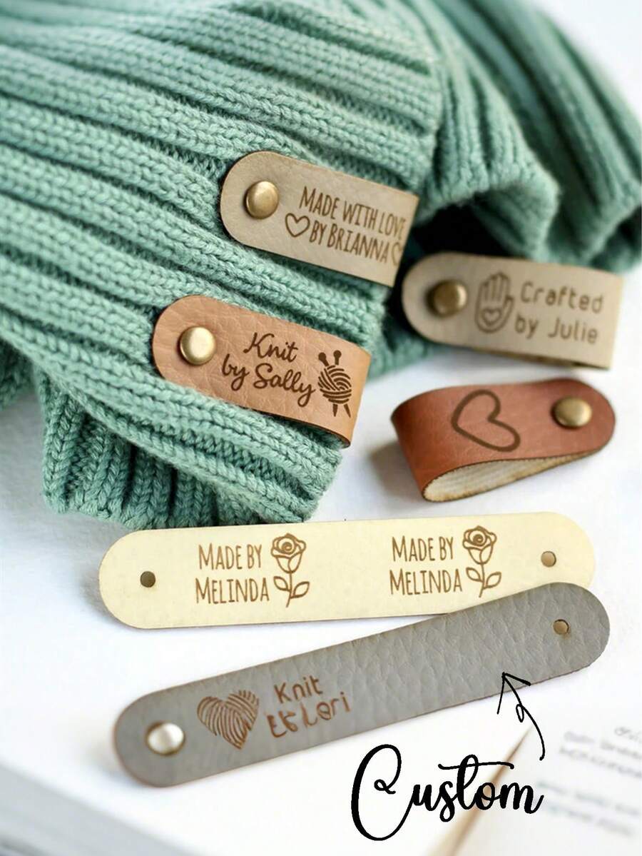 1pc Customized Knitted Faux Leather Label, Personalized Faux Leather Label With Rivet Snap, Customizable Name And Heart/Floral Pattern, Multi-Color Options, Suitable For Knitting, Handmade Or Crochet Items, Applicable For Beanies, Mother's Day Gifts, Father's Day Gifts, Friend Gifts, Handicrafts, Decorative Hanging Tags, Rivet Fixed Labels, Handmade Accessories, Creative Essentials