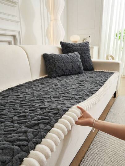 1pc Bohemian Style Thick Quilted Sofa Cover, Plush Anti-Scratch Sofa Pad, Dirt & Slip Resistant, Machine/Hand Washable, Fits Single/Double/Three/Four Seater Sofas, Home Decor, Winter
