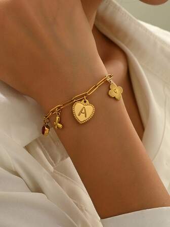 1 件时尚设计不锈钢 A-Z 心形字母吊坠手链女士首字母蝴蝶爱太阳三叶草吊坠手链情侣珠宝礼物适合日常佩戴