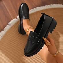 2025新款乐福鞋女皮鞋英伦风低跟百搭纯色简约平底鞋