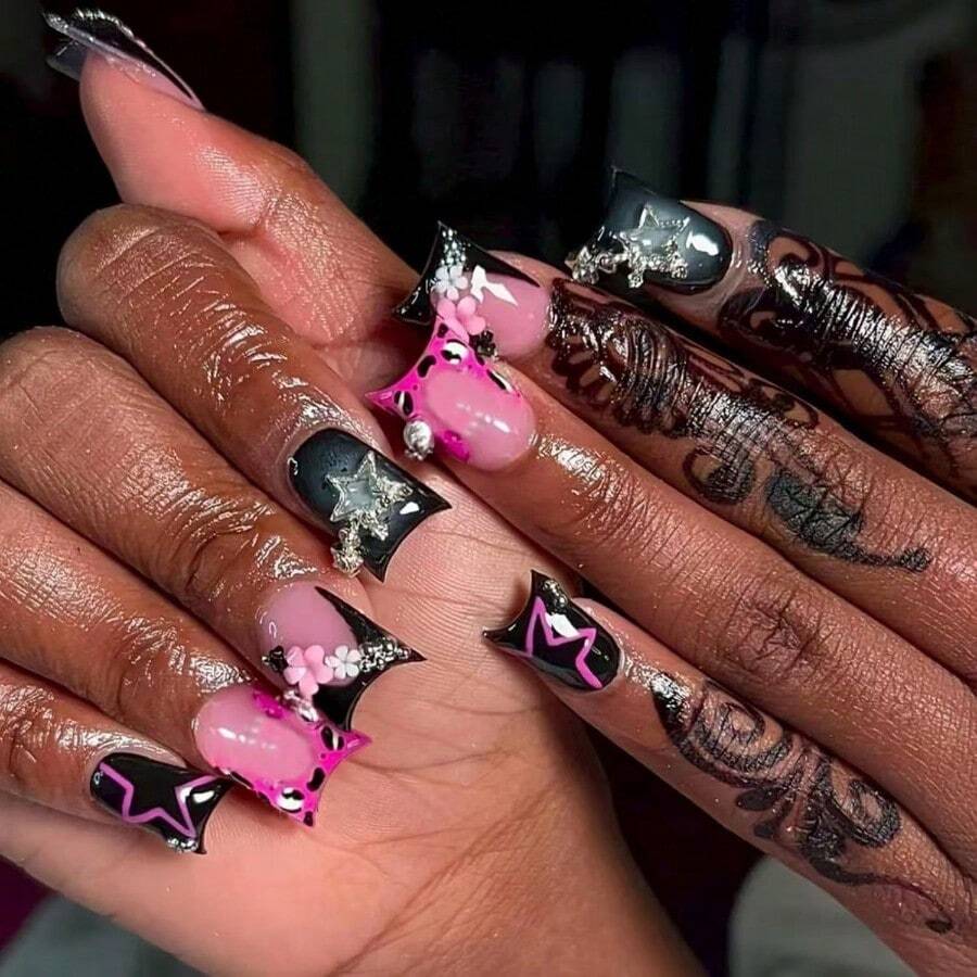 Black Pr On Nails Duck Fake Nails With Sta French Tip Nail Pr Ons Glossy Glue On Nails Reusable Artificial Acrylic Full Cover False Nail Short Stick On Nail For Women Manicure 24Pcs - 顏色01 - 查看 1