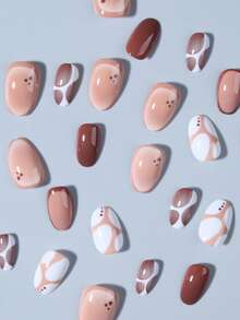 24 de unghii acrilice franceze scurte, ovale, maro, model presat, potrivire perfectă, setul include: 1 gel jeleu și 1 pilă de unghii. Autocolantele maro pentru unghii fac vârfurile degetelor să strălucească frumos, potrivite pentru petreceri, dans și uz zilnic.