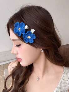 2pcs Hand-Knitted Blue Floral Hair Clip, Women's Forehead Side Fringe Alligator Hair Clip Hair Accessory, New Style, Claw Clips
