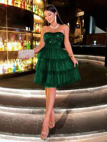 CHOSMO Vestido mini de línea A con parte superior sin espalda de cintura alta, con Bottom de red, superior con corte en tubo negro, delgado y con lentejuelas, de CHOSMO, para fiestas, bailes de graduación y eventos elegantes