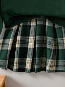 Tween Girl Letter Graphic Print Crew Neck Long Sleeve Top And Plaid Mini Skirt Set